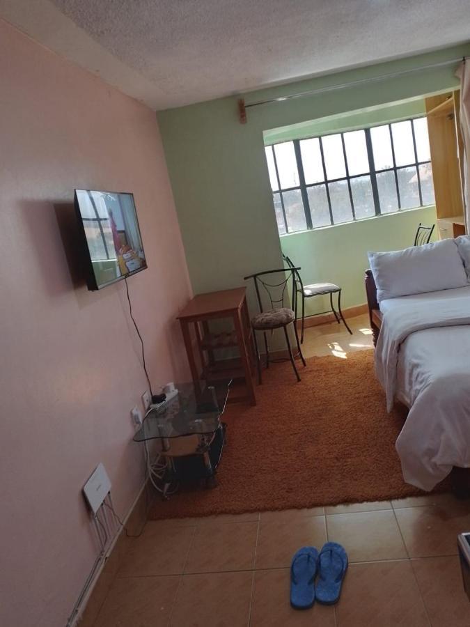 Lux Lumumba Drive Apartment