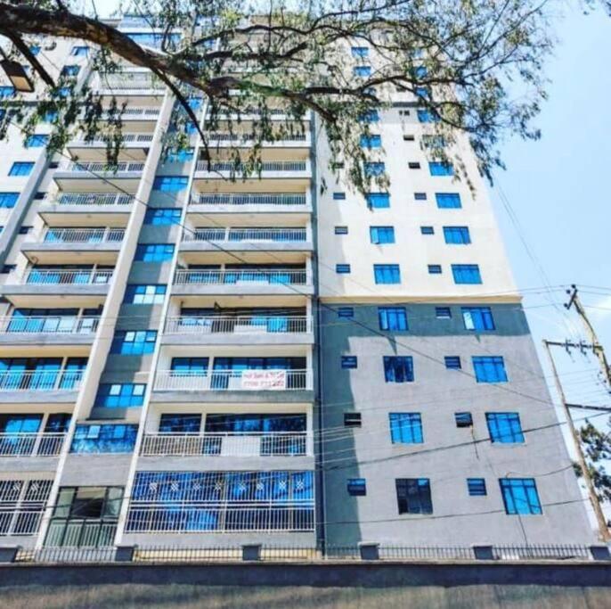2 Bedroom Cozy Retreat In Kilimani Near Yaya Centre-gym, Gazebo Apartment *