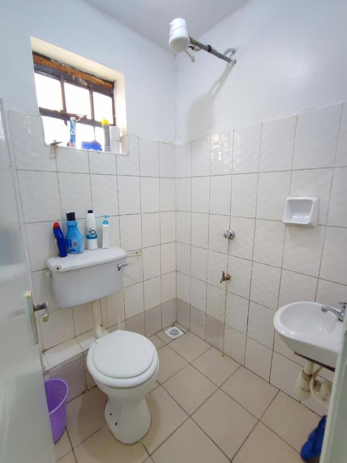 Kwetu Residence, One Bedroom Ensuite 4km To Jomo Kenyatta Int Airport * Nairobi