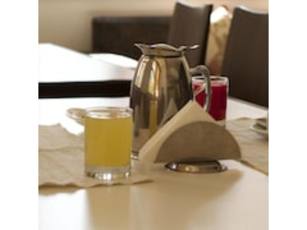 O'sinkirri Hotel Nairobi