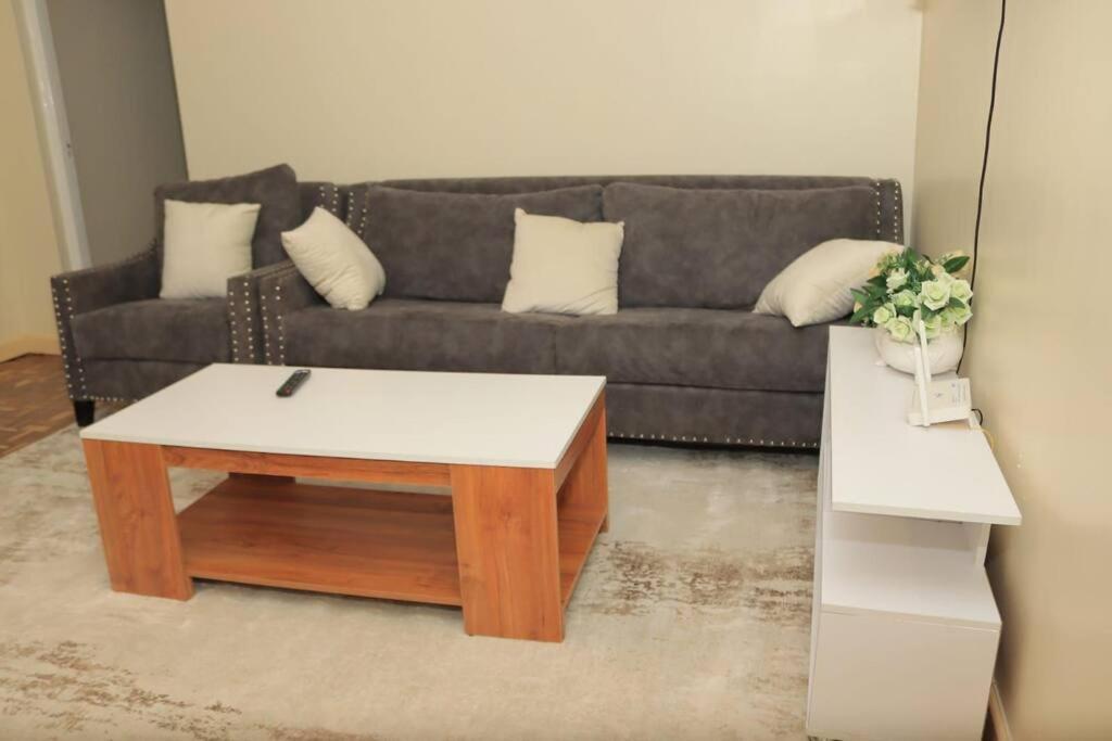 Apartment Affordable 2br With 3 Beds Near Yaya *
