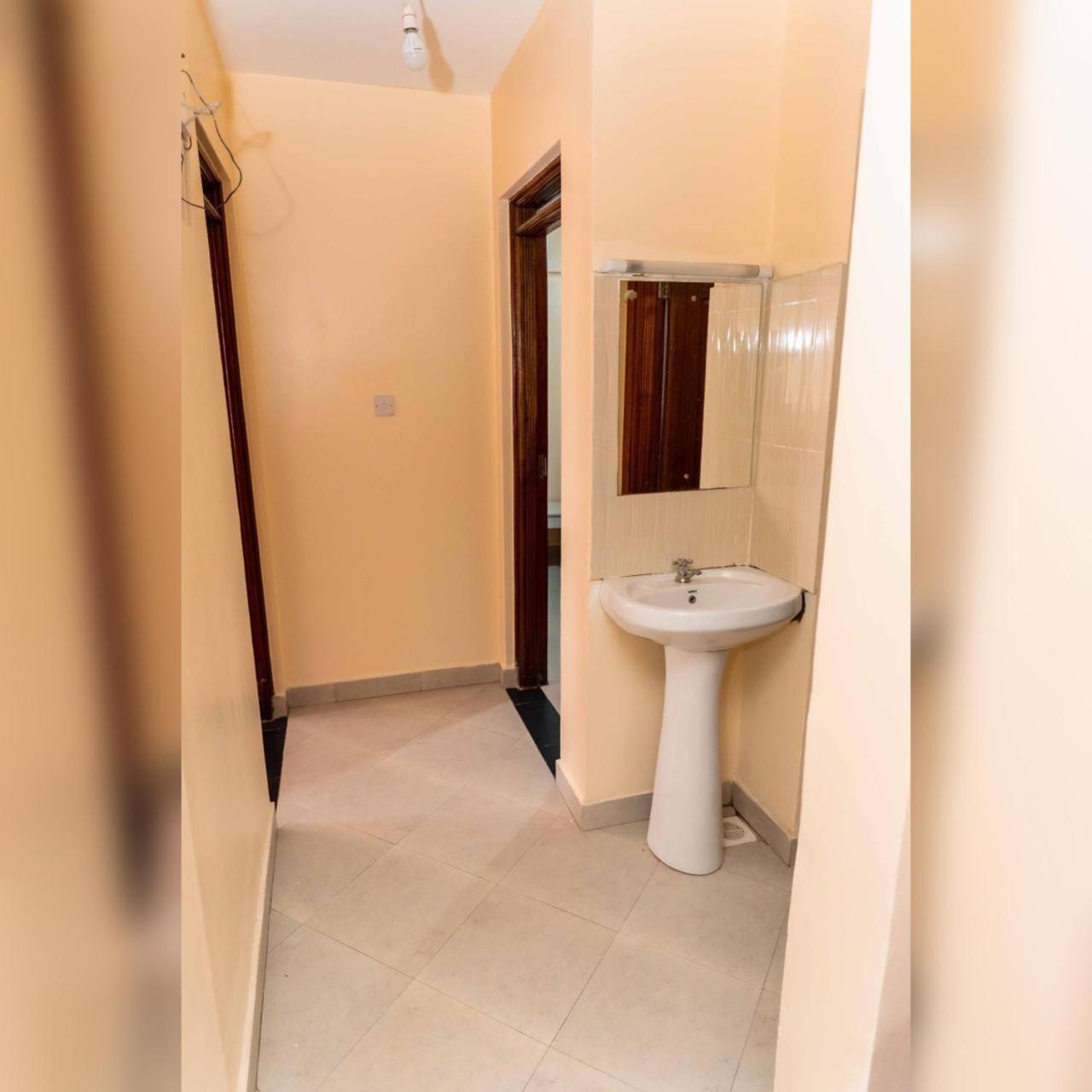 Apartment 2bed 5 Minute Walking Distance To Cbd Nairobi