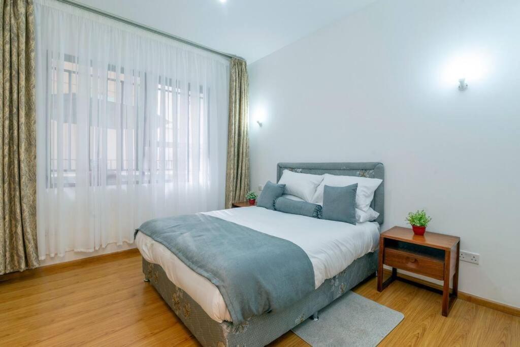 Luxury Oasis: 2 Bedroom Haven In Prime Suburb