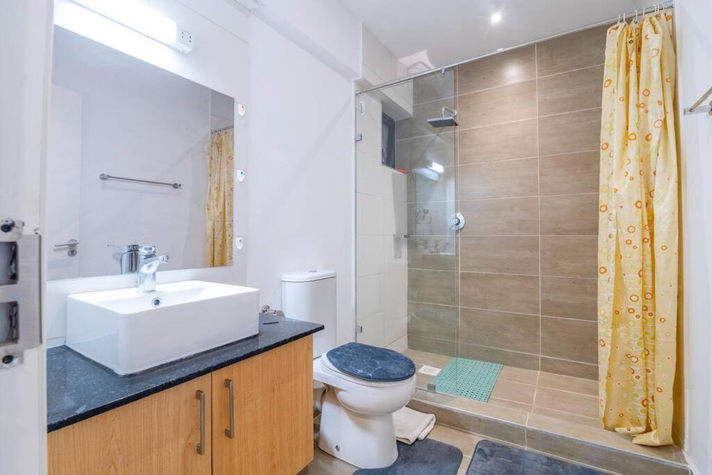 Luxury Oasis: 2 Bedroom Haven In Prime Suburb Apartment Nairobi