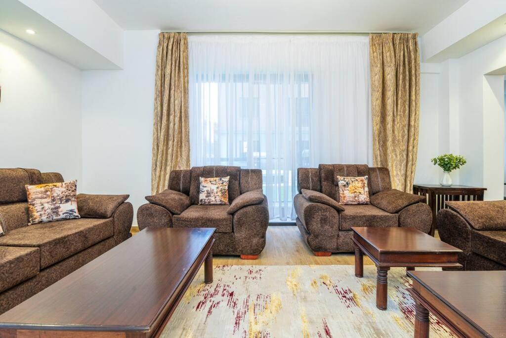 Luxury Oasis: 2 Bedroom Haven In Prime Suburb Nairobi