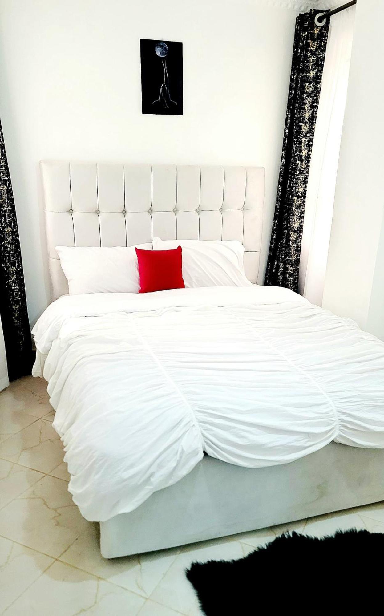 Luxurious Newly Fully Furnished