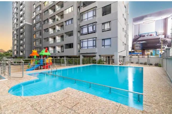 Spacious,3bed,3bath Sleeps 6! Close To Yaya Center Nairobi