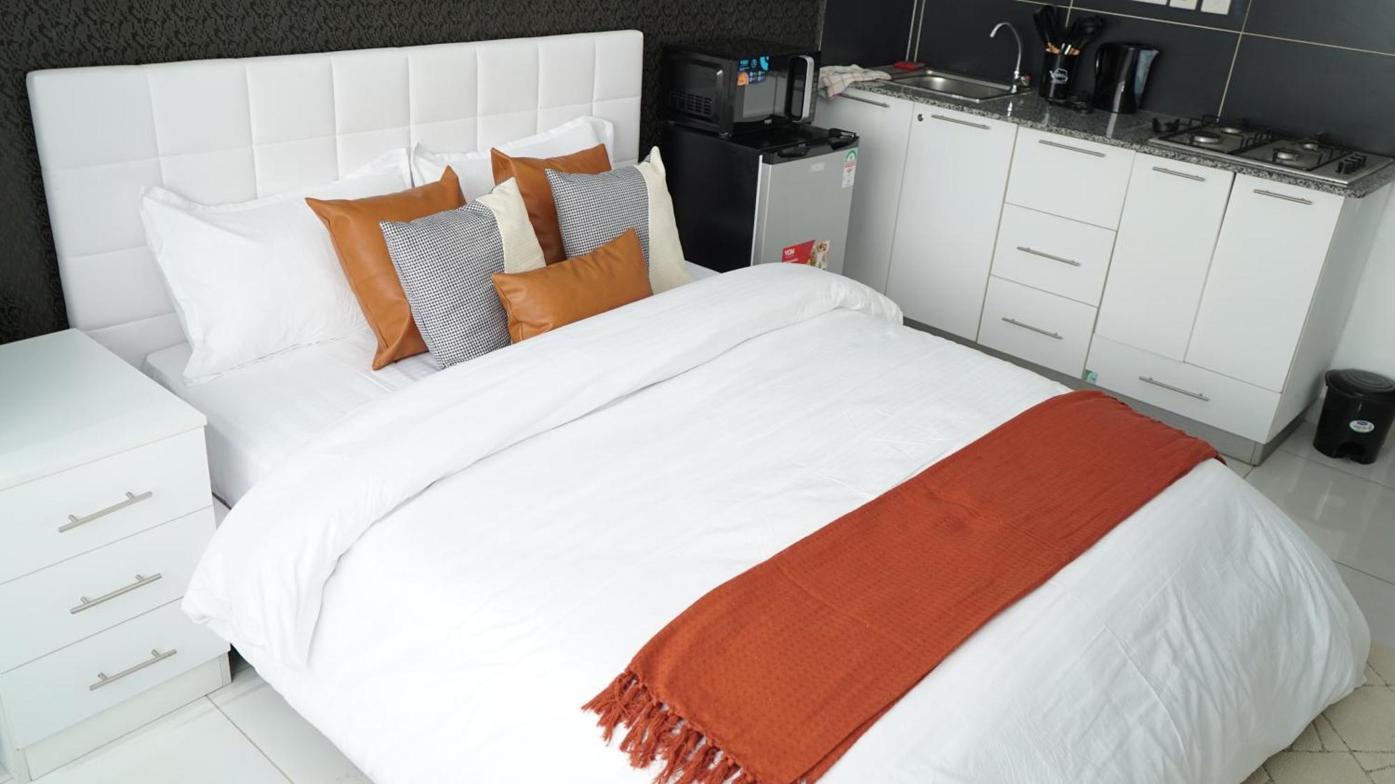 Chic Homes Jkia - Cozy Homes Near Jkia And Sgr Apartment *