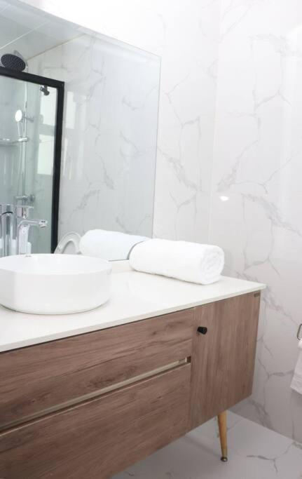 Apple Tree - 3beds -3bedroom - 4 Washroom