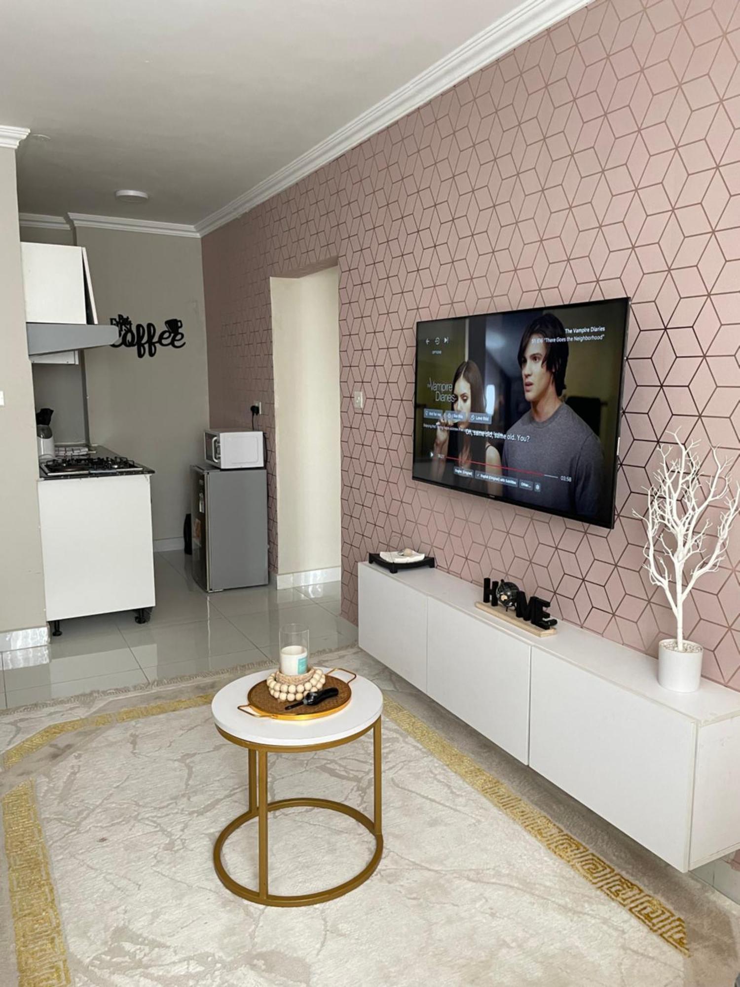 Chic Homes Jkia - Cozy Homes Near Jkia And Sgr