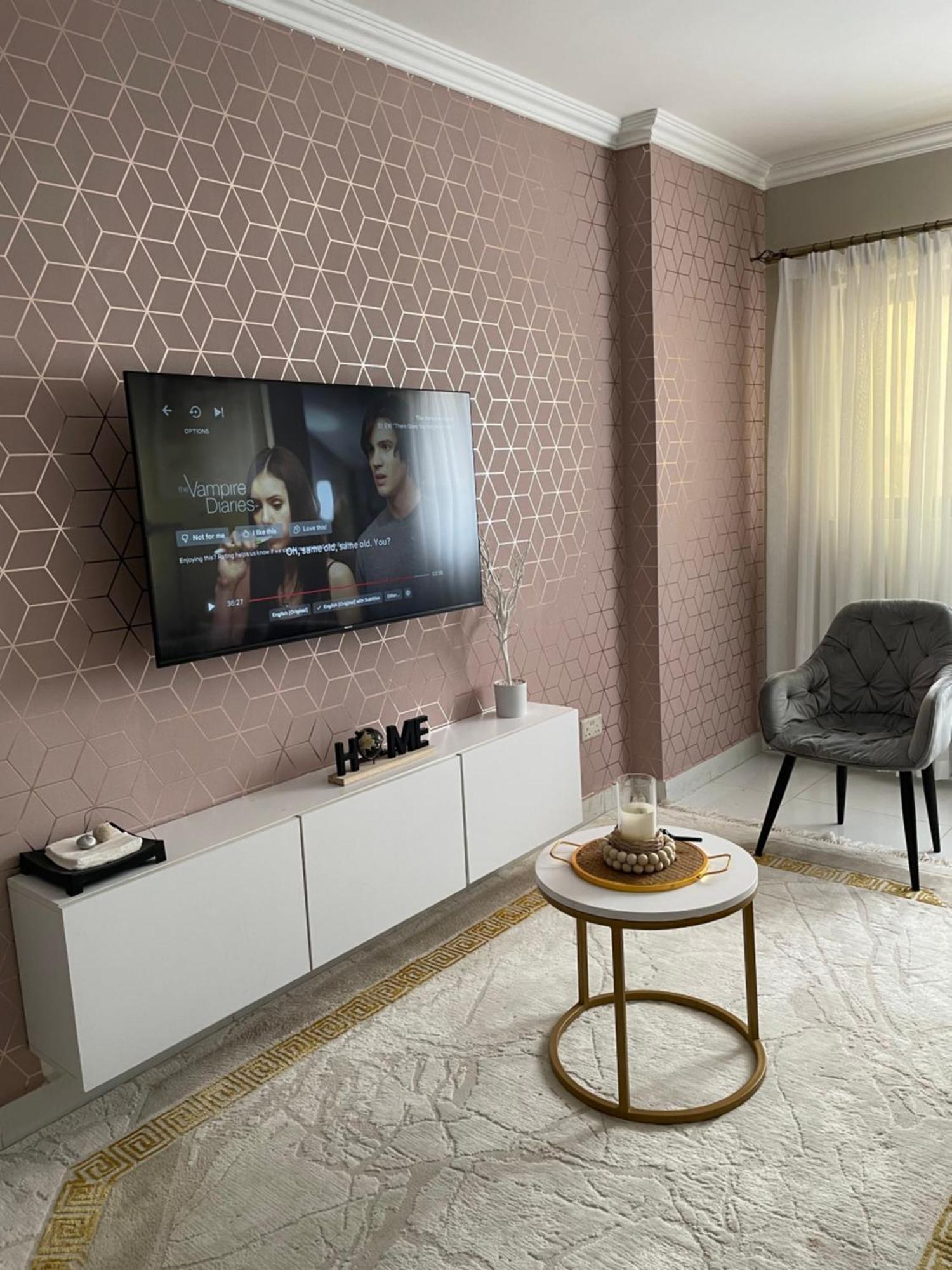 Apartment Chic Homes Jkia - Cozy Homes Near Jkia And Sgr *