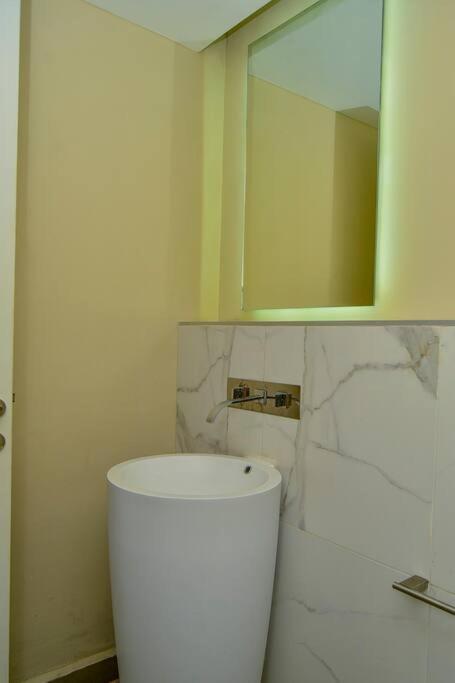 Zuri Apartment *