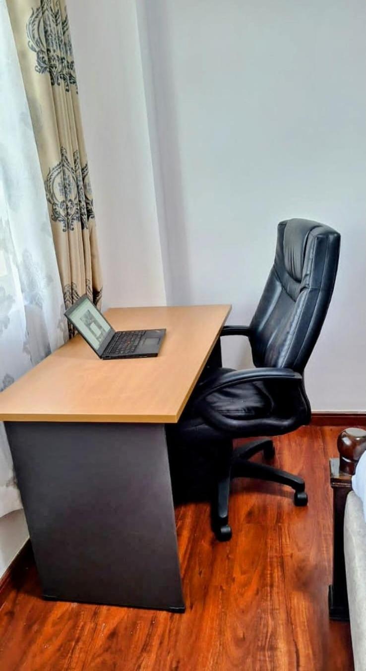 Apartment Cozy Two Furnished *