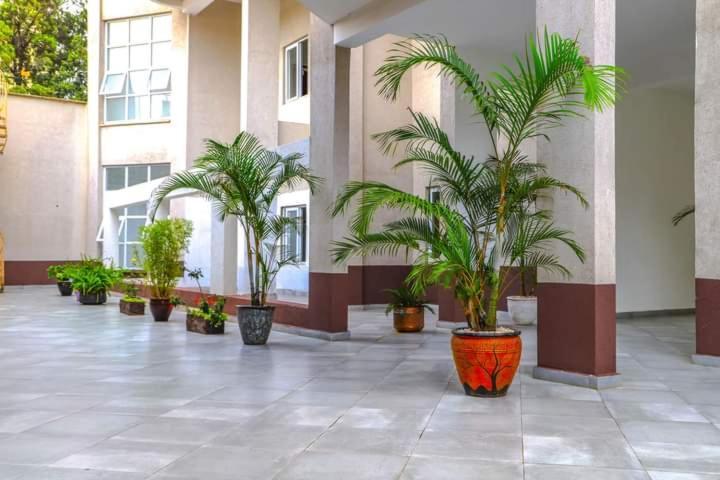 Imagine Luxury 2 Bedroom *