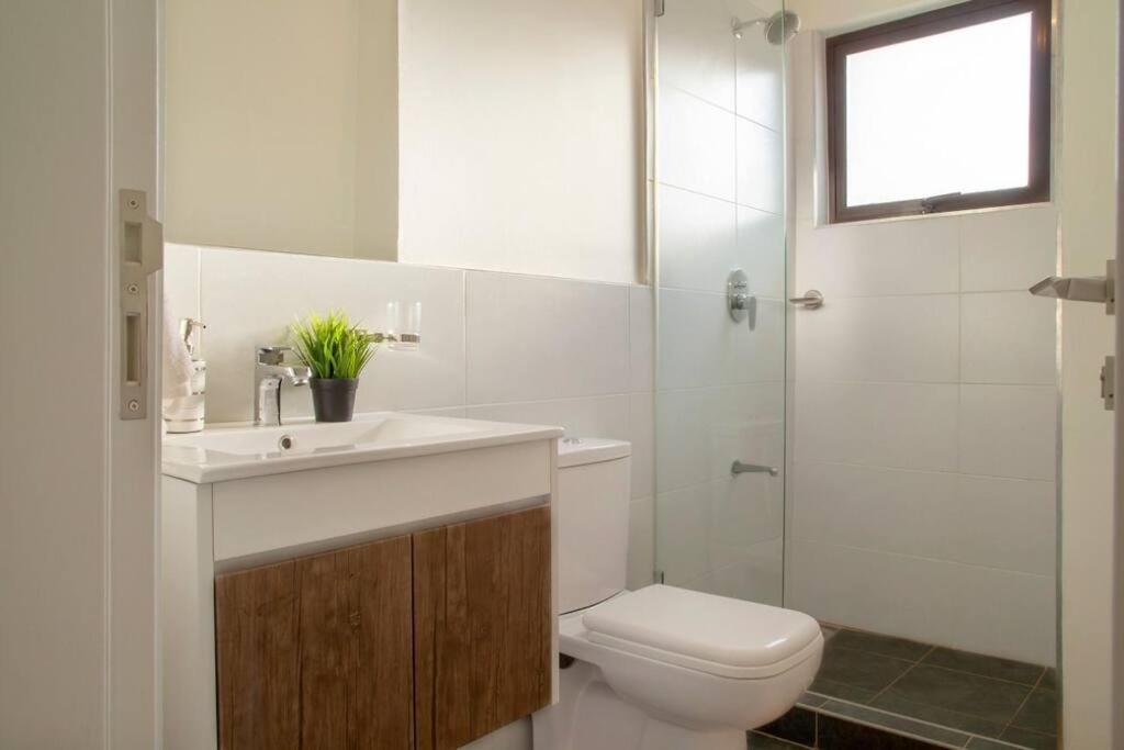Luxurious 3 Bedroom At Mi Vida Apartment *