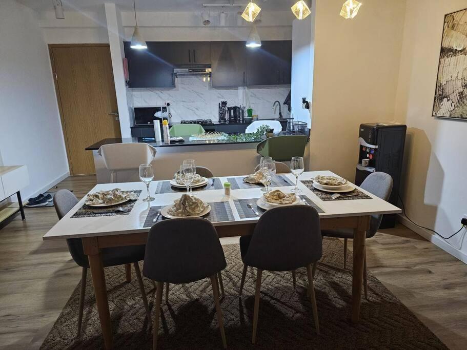 Apartment Luxurious 3 Bedroom At Mi Vida