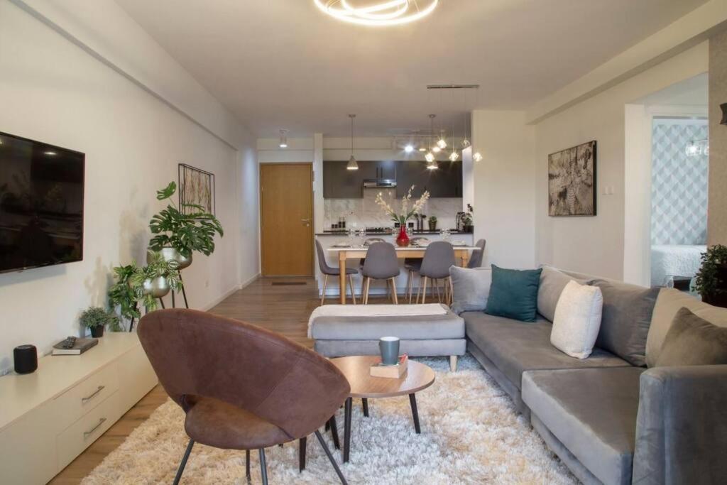 Luxurious 3 Bedroom At Mi Vida * Nairobi