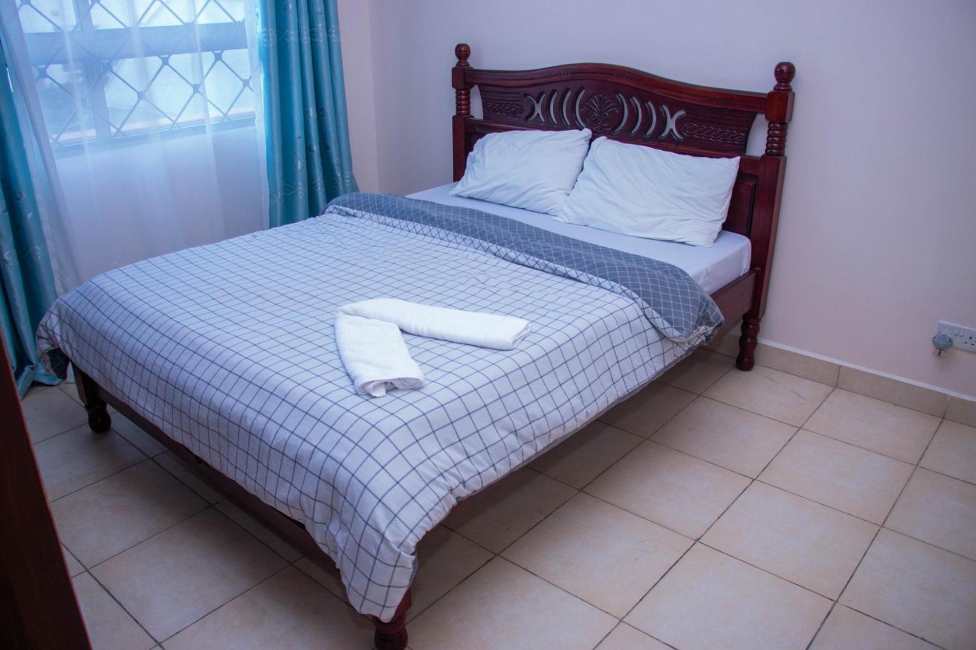 Executively Furnished 3br Located 15minutes From Jkia Apartment *