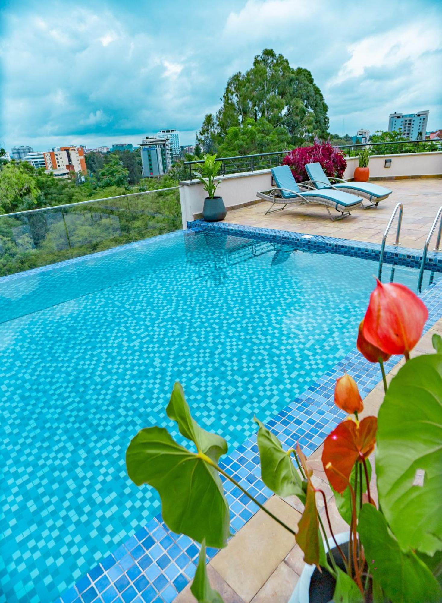 Caz Cozy Nairobi