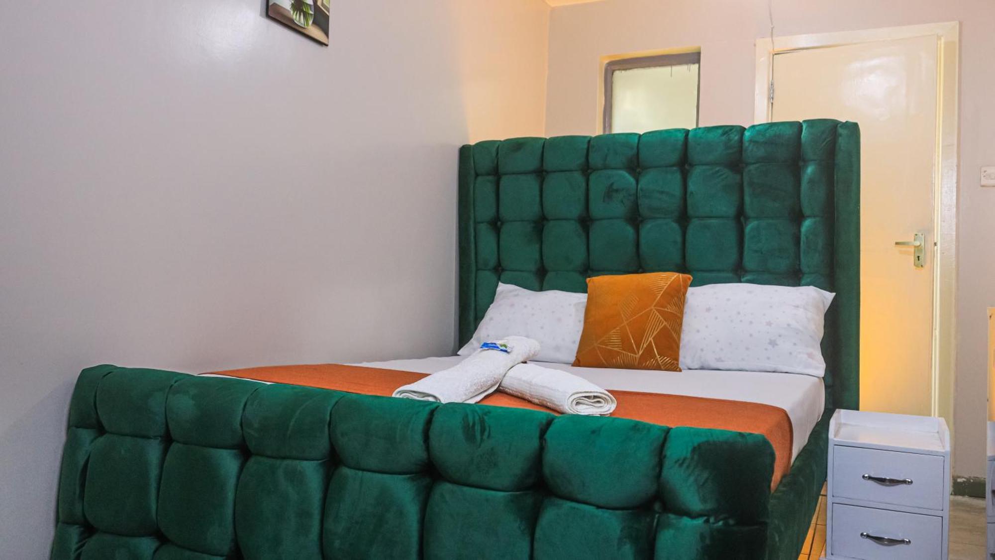 Apartamento Definitehomes2 - Fully Furnished With A Rooftop Restaurant Near Jkia Airport, Sgr Terminus, Downtown *