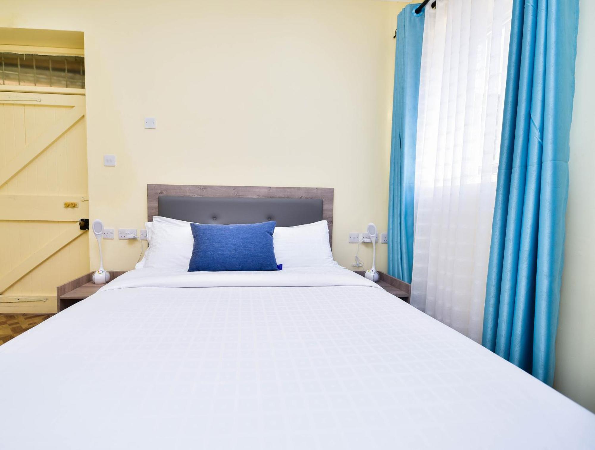 Kongoni House Hotel *