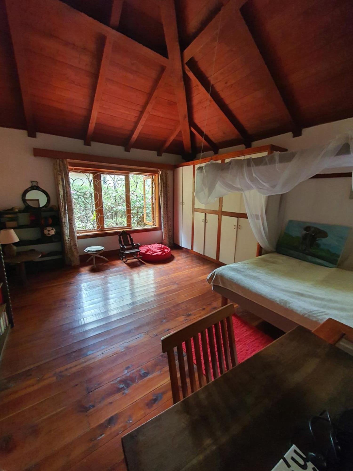 Rosslyn Lone Tree Cottage Chalet