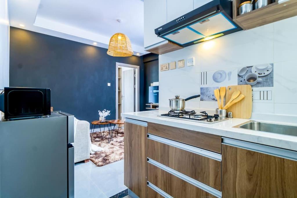 Urban Retreat 1 Bedroom Apartment