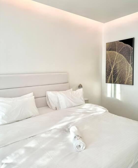 Grand 808 -brand New Luxurious 1 Bedroom *