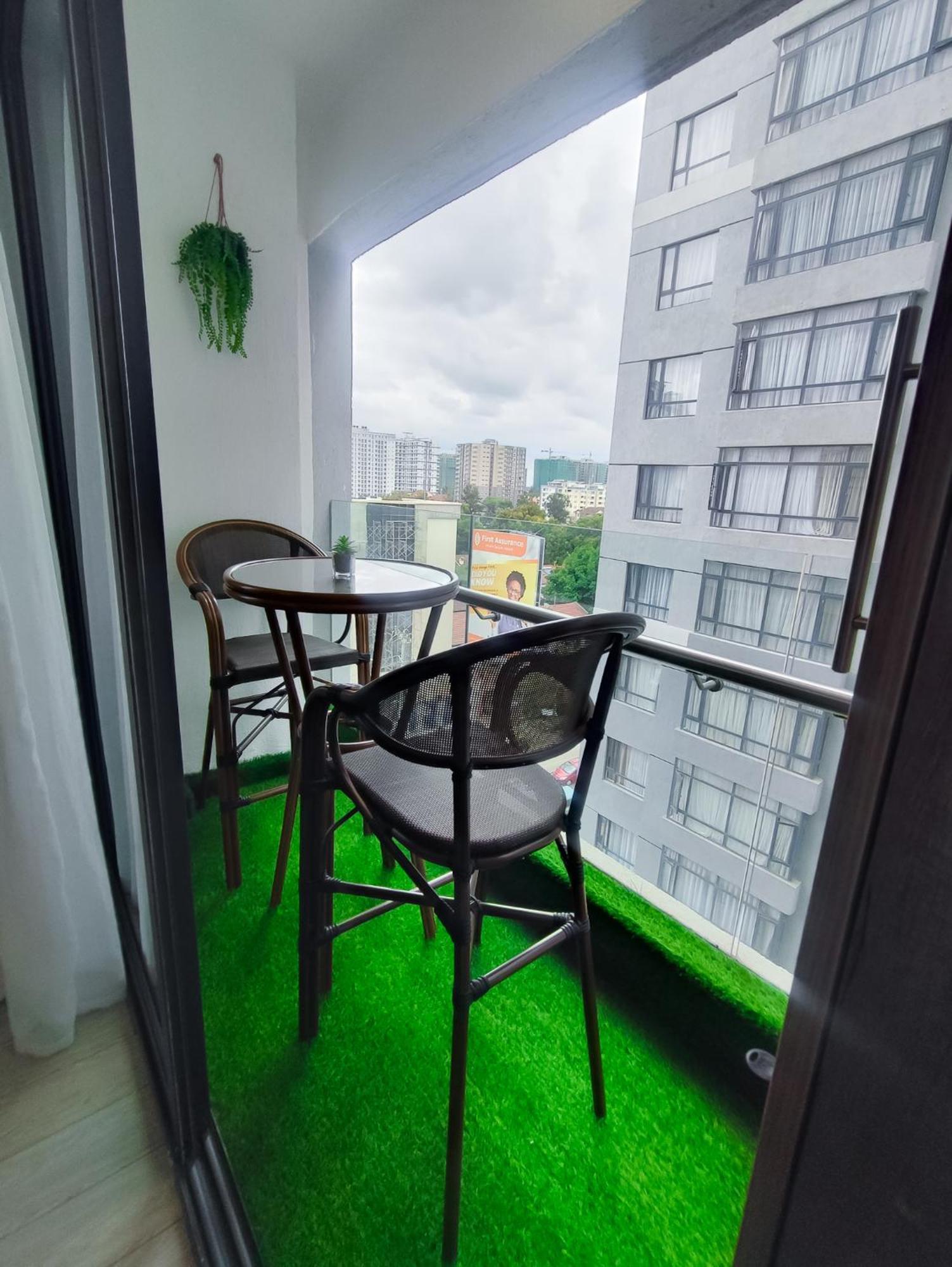 Apartment Executive 1 Bedroom Apartment In Nairobi Opposite 24Hr Mall!