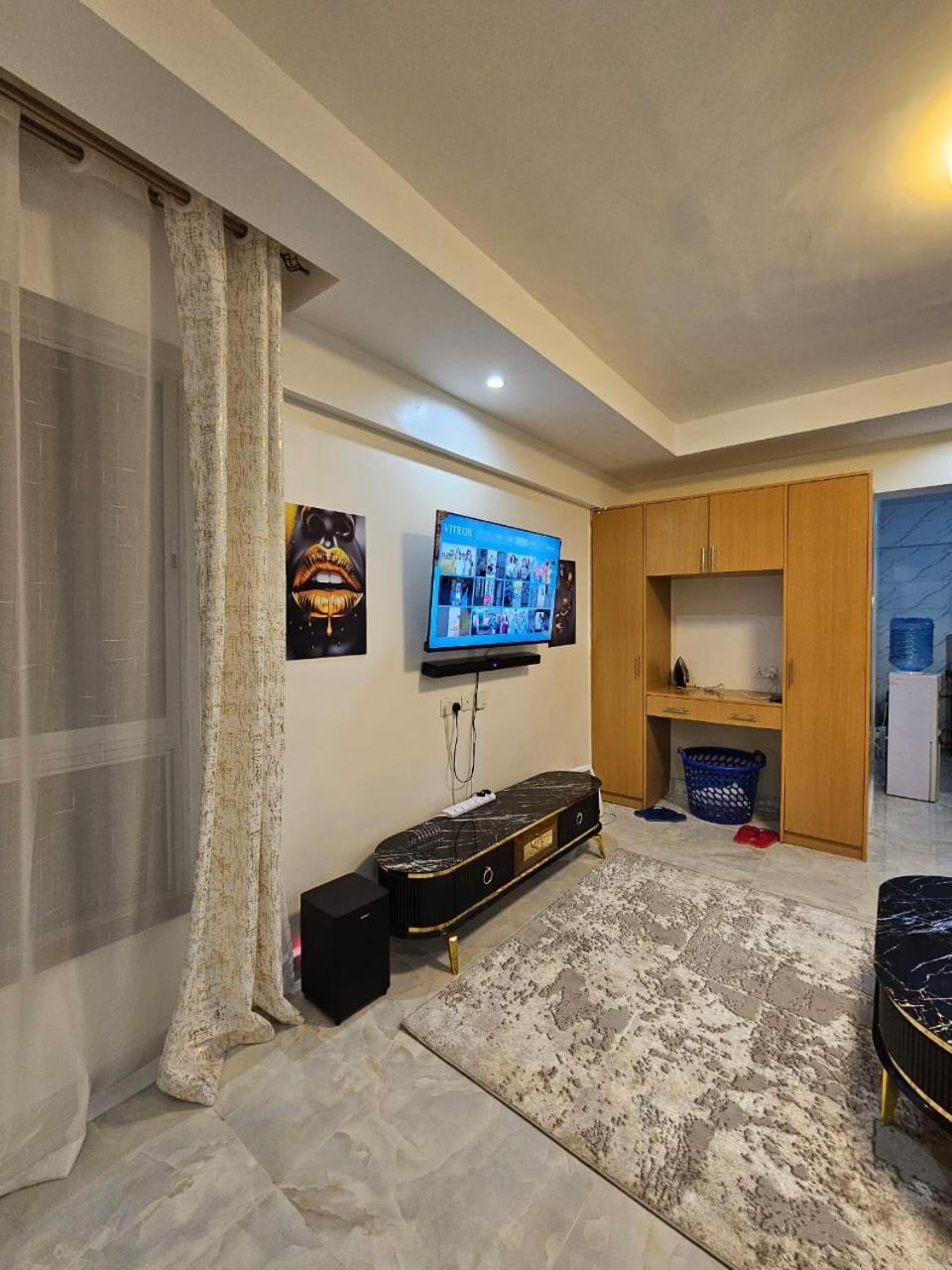 Studio 1108 Apartment