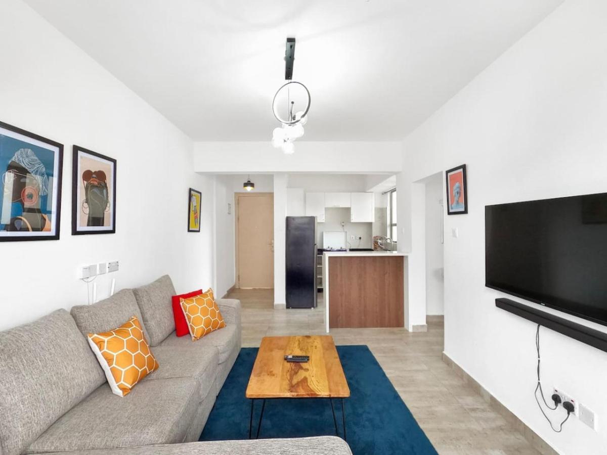 Fully Equipped 1br W Prime Location, King Bed * Nairobi