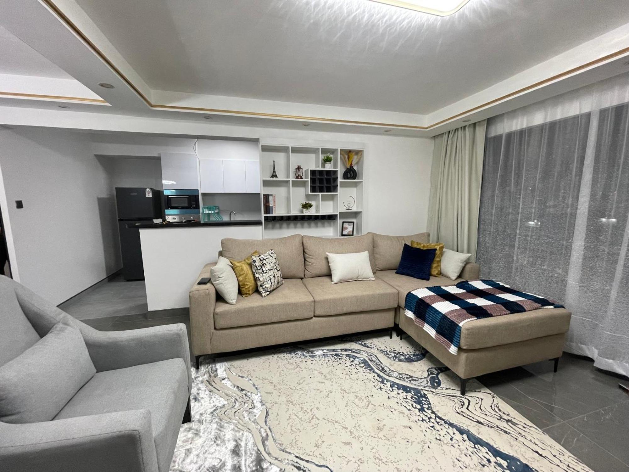 Apartment Premium Executive 3 Bedroom With Skyline Views *