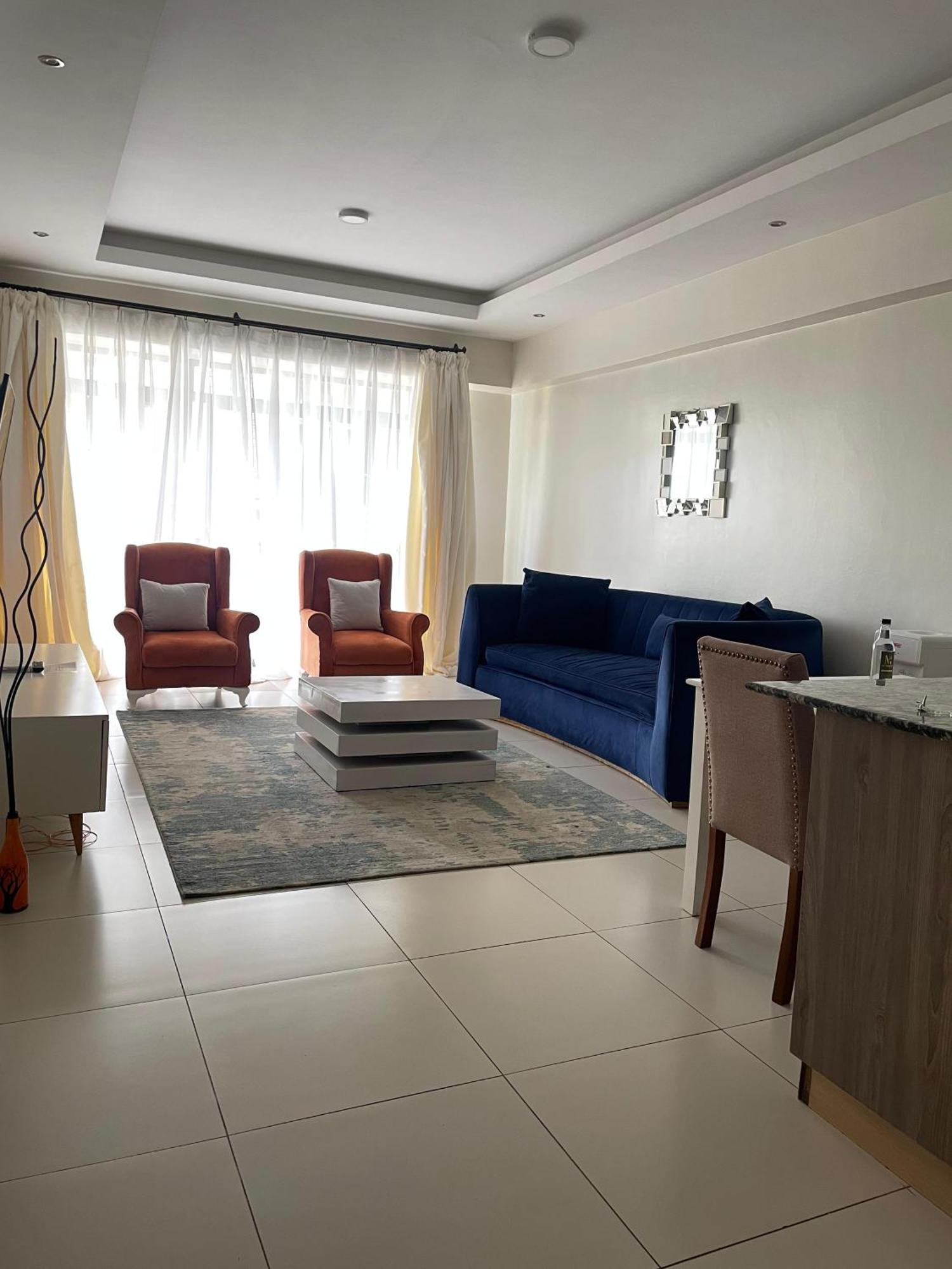 M Luxury Apartment *