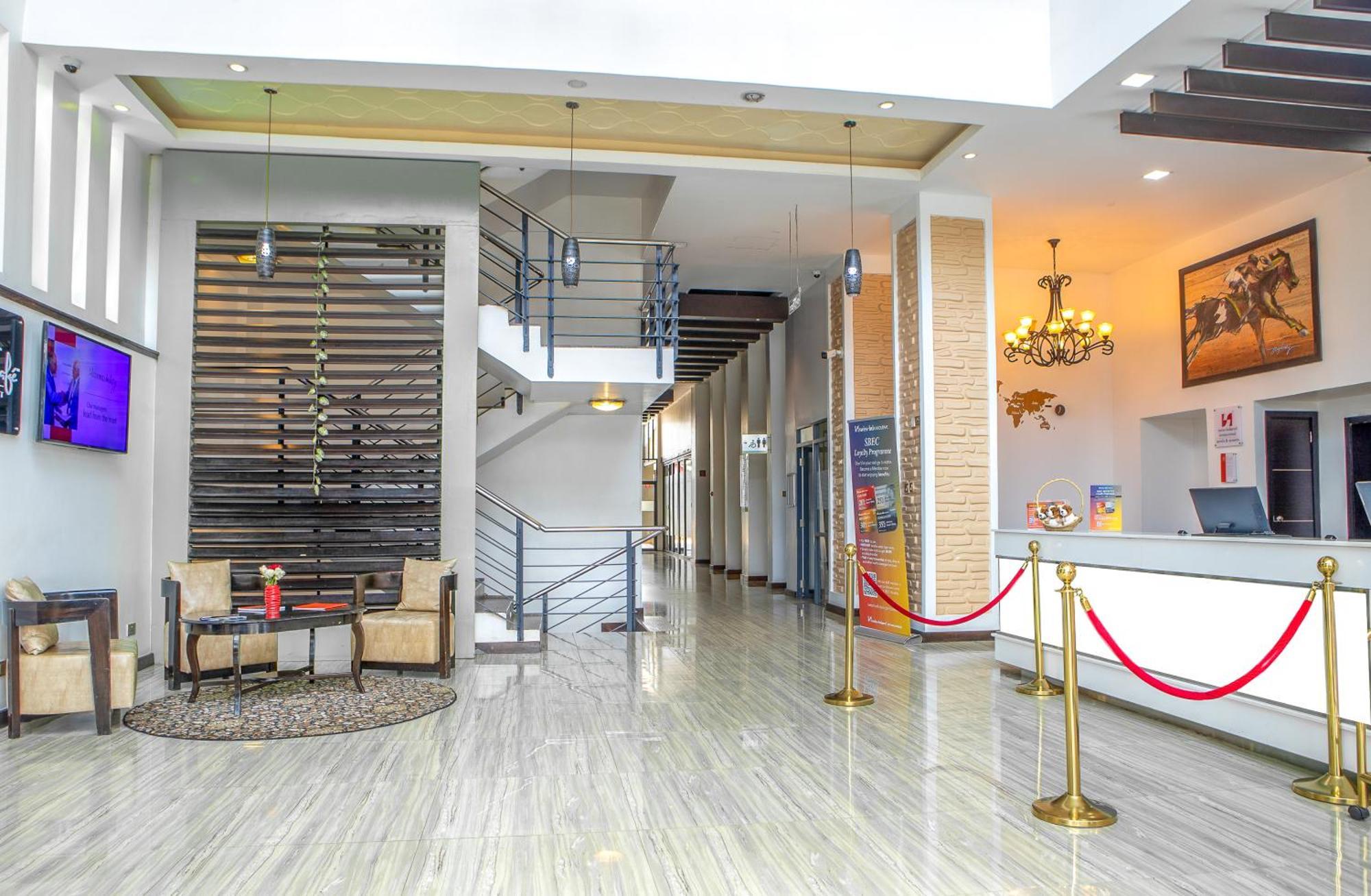 Hotel Swiss-belinn 3*