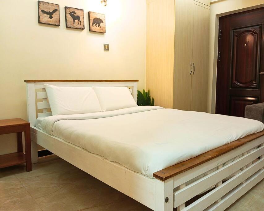 Cosy With Gym, Wi-fi, Full Kitchen, Smart Tv, Free Parking - Near Yaya Centre - Ideal For Expats Around Kilimani, Westlands, Lavington