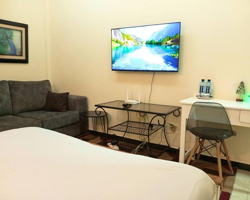 Cosy With Gym, Wi-fi, Full Kitchen, Smart Tv, Free Parking - Near Yaya Centre - Ideal For Expats Around Kilimani, Westlands, Lavington Apartment *