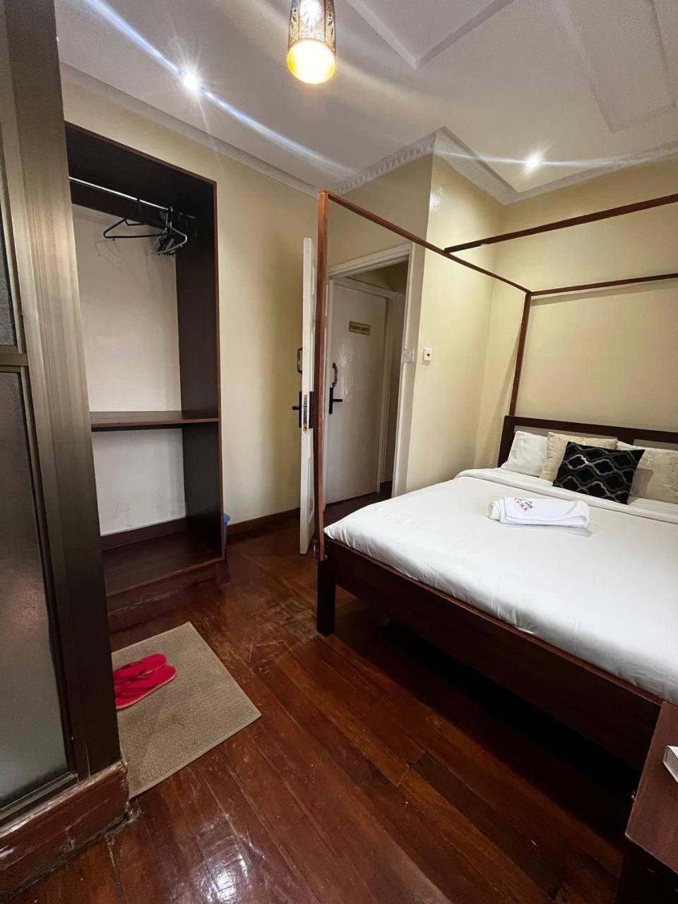 Khal Host Hub Guest house *