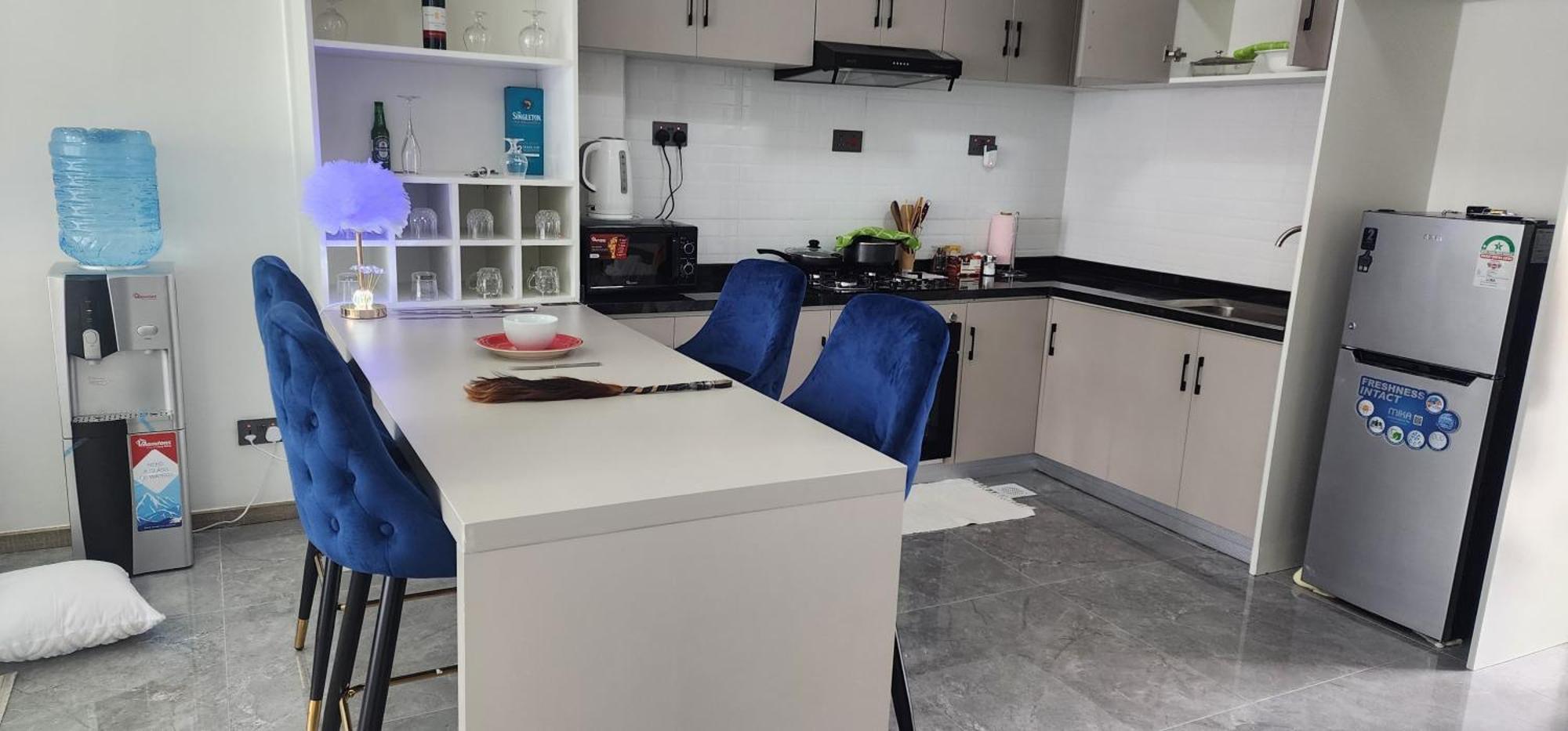 Himalaya Heights 2 Bedrooms Apartment-kilimani Bed & Breakfast