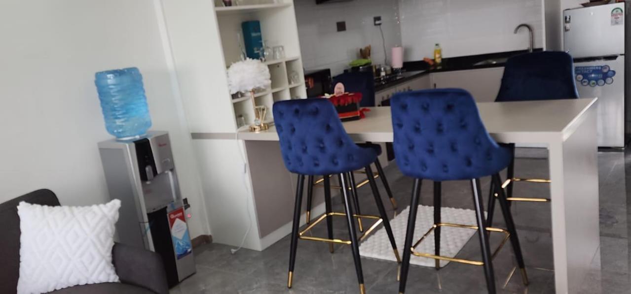Himalaya Heights 2 Bedrooms Apartment-kilimani Bed & Breakfast *