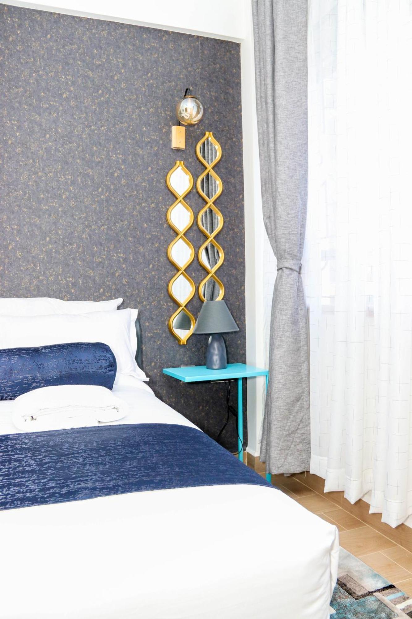Apartment 2 Bedroom Luxury Centrally Located In Westlands In Nairobi-book Your Stay! *