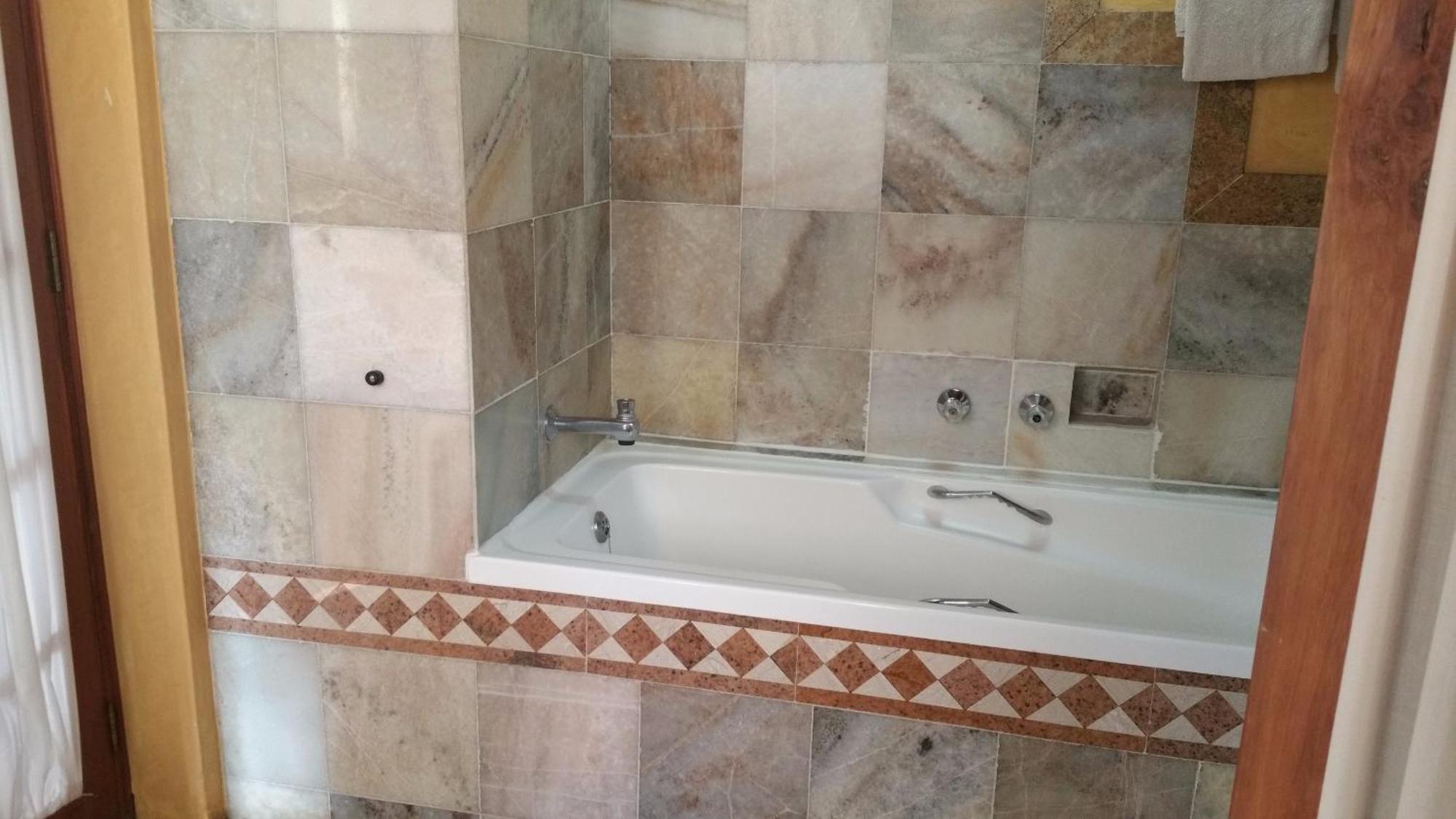 Woodmere Family & Group Apartment *