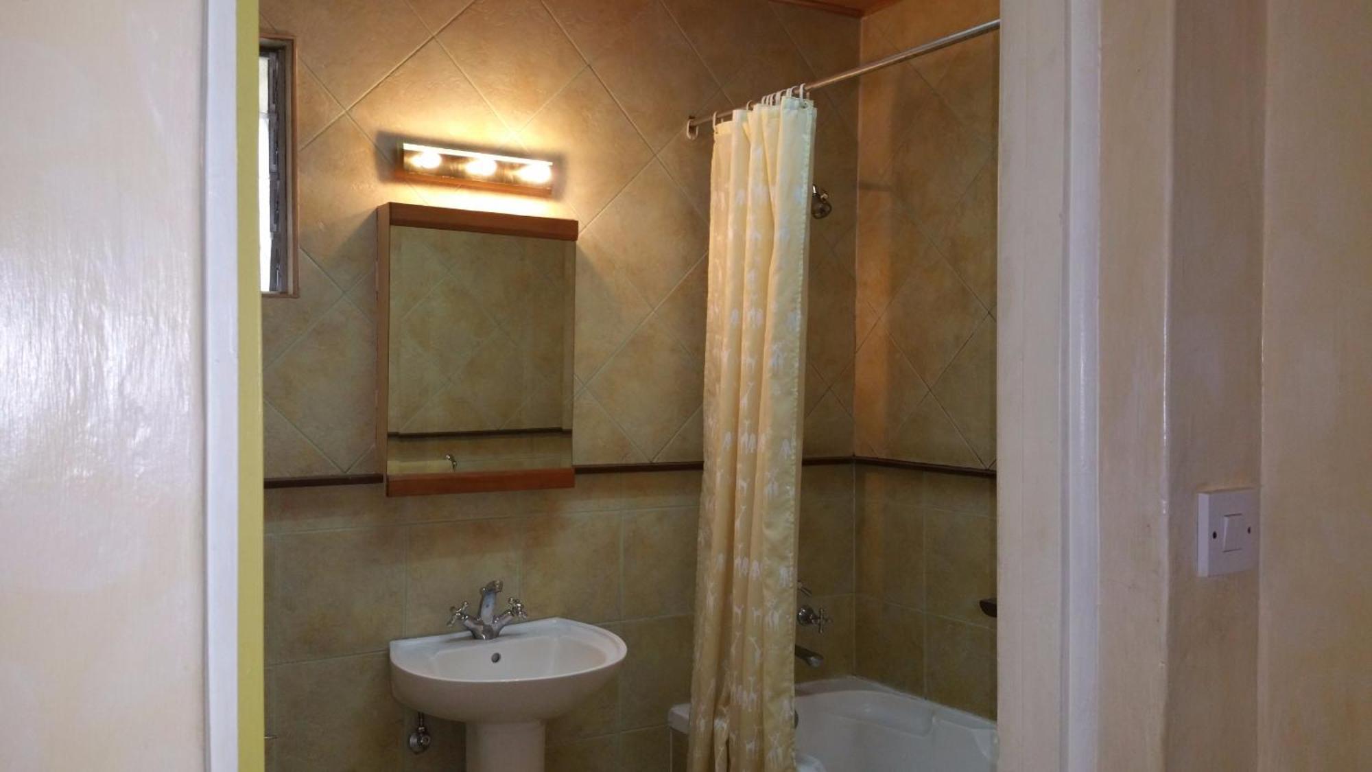 Apartment Woodmere Family & Group