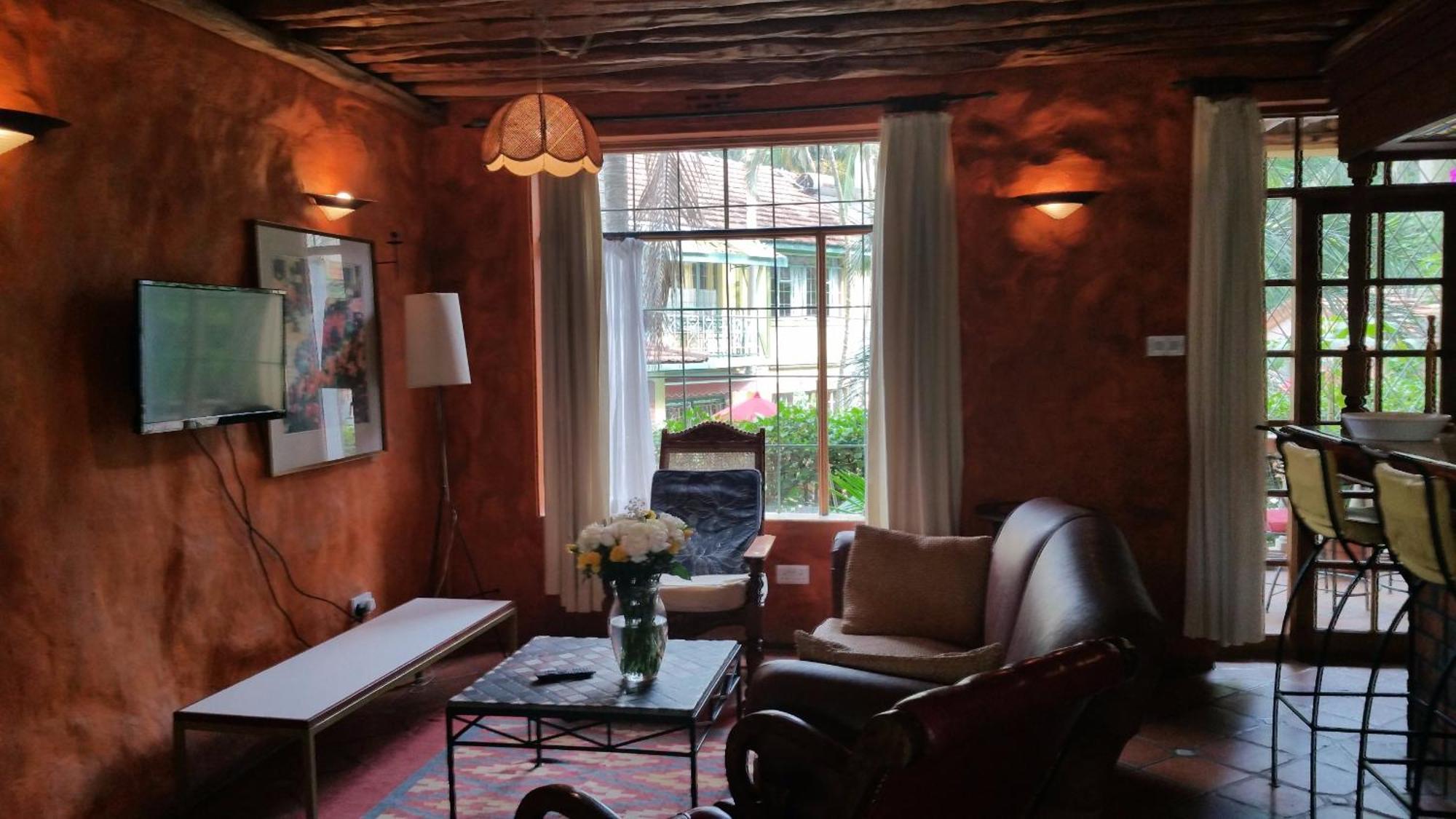Apartment Woodmere Family & Group