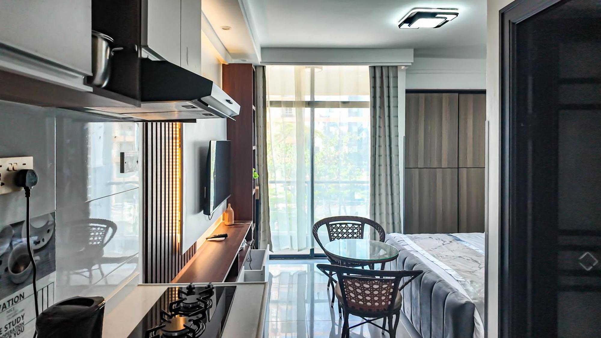 Luxury In The Heart Of Apartment *