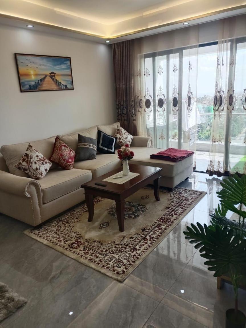 Silver Harbor Apartment *