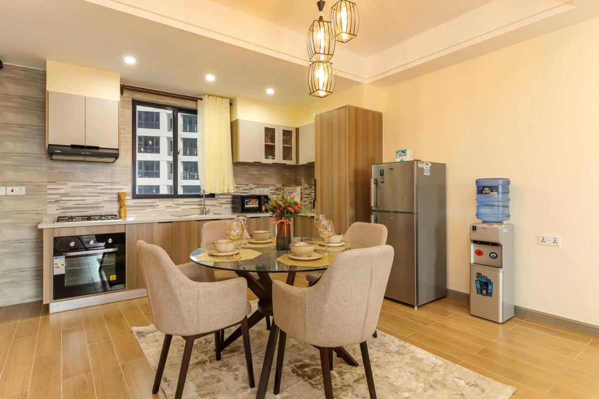 2 Bedroom With A Balcony, Pool&gym Apartment *