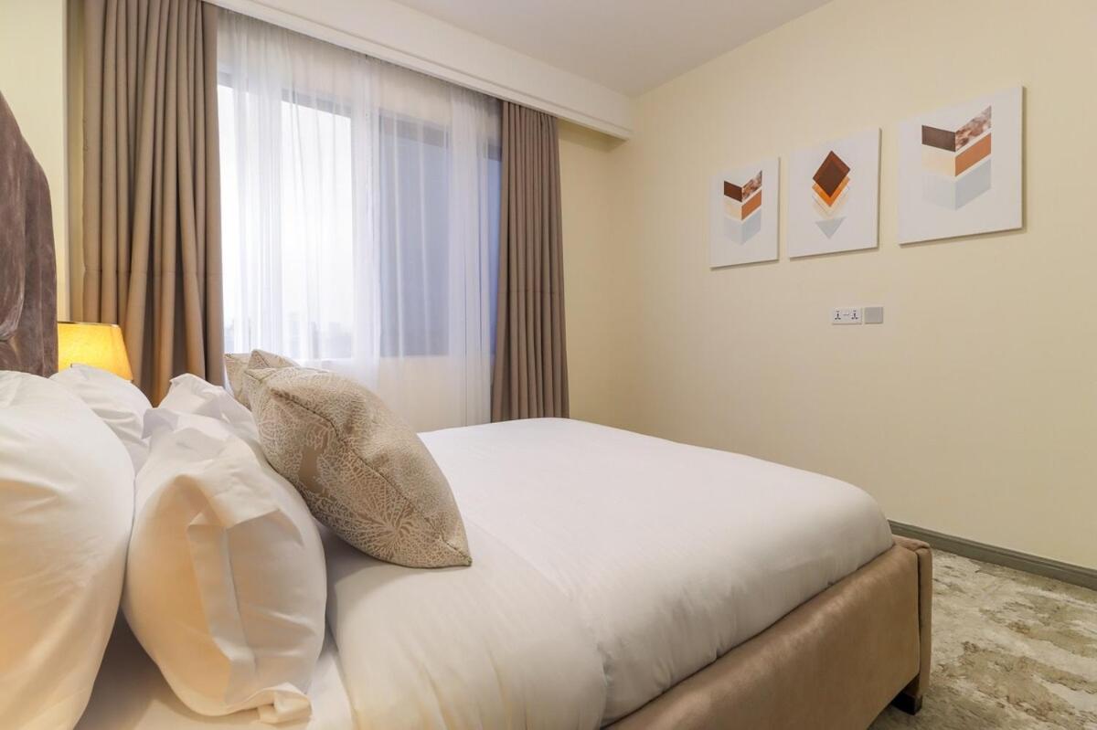 2 Bedroom With A Balcony, Pool&gym Apartment *