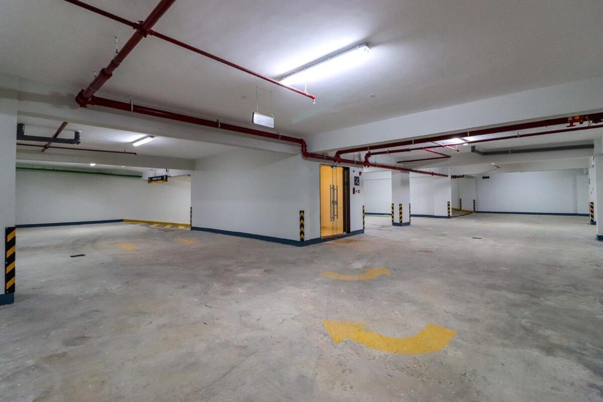 2 Bedroom With A Balcony, Pool&gym *