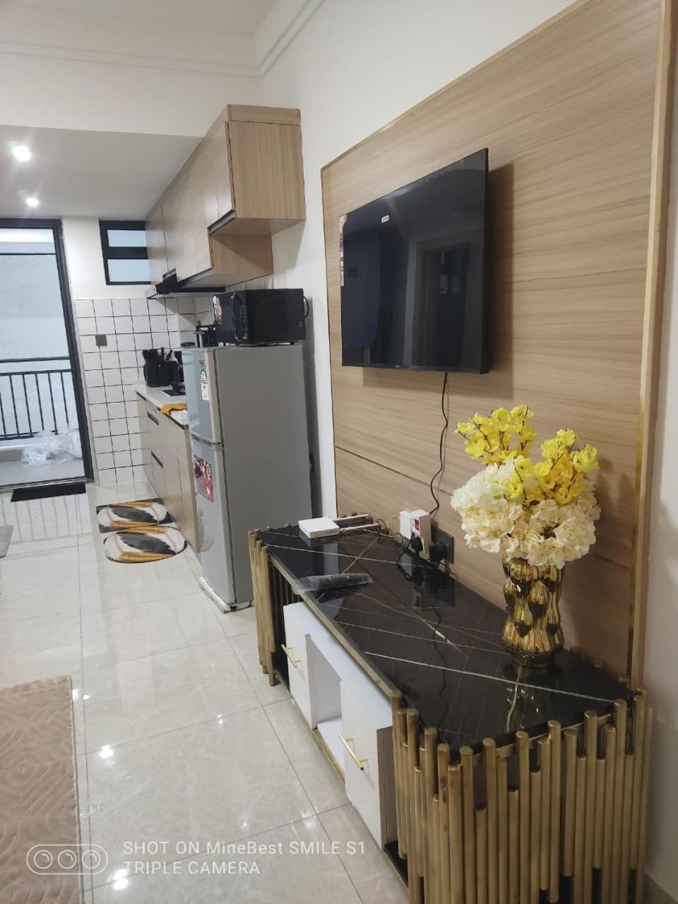 Apartment The Loftel Building Ruaka *