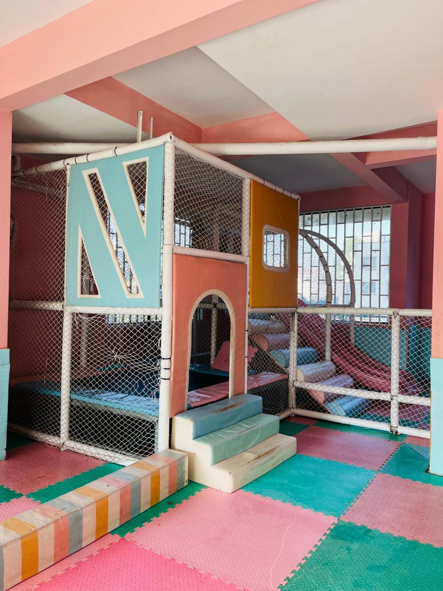 Luxe * Nairobi